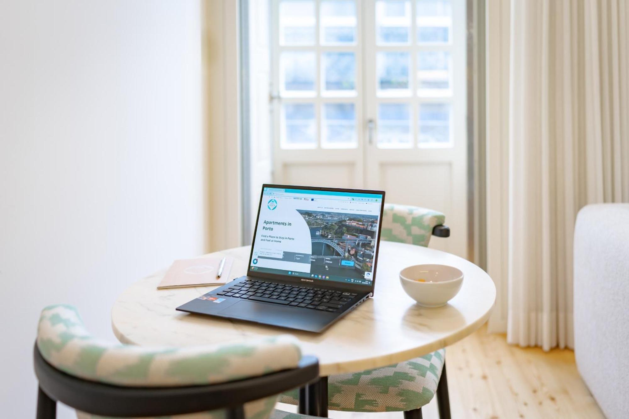 Apartament Feel Porto Clerigos Charm Flats Zewnętrze zdjęcie