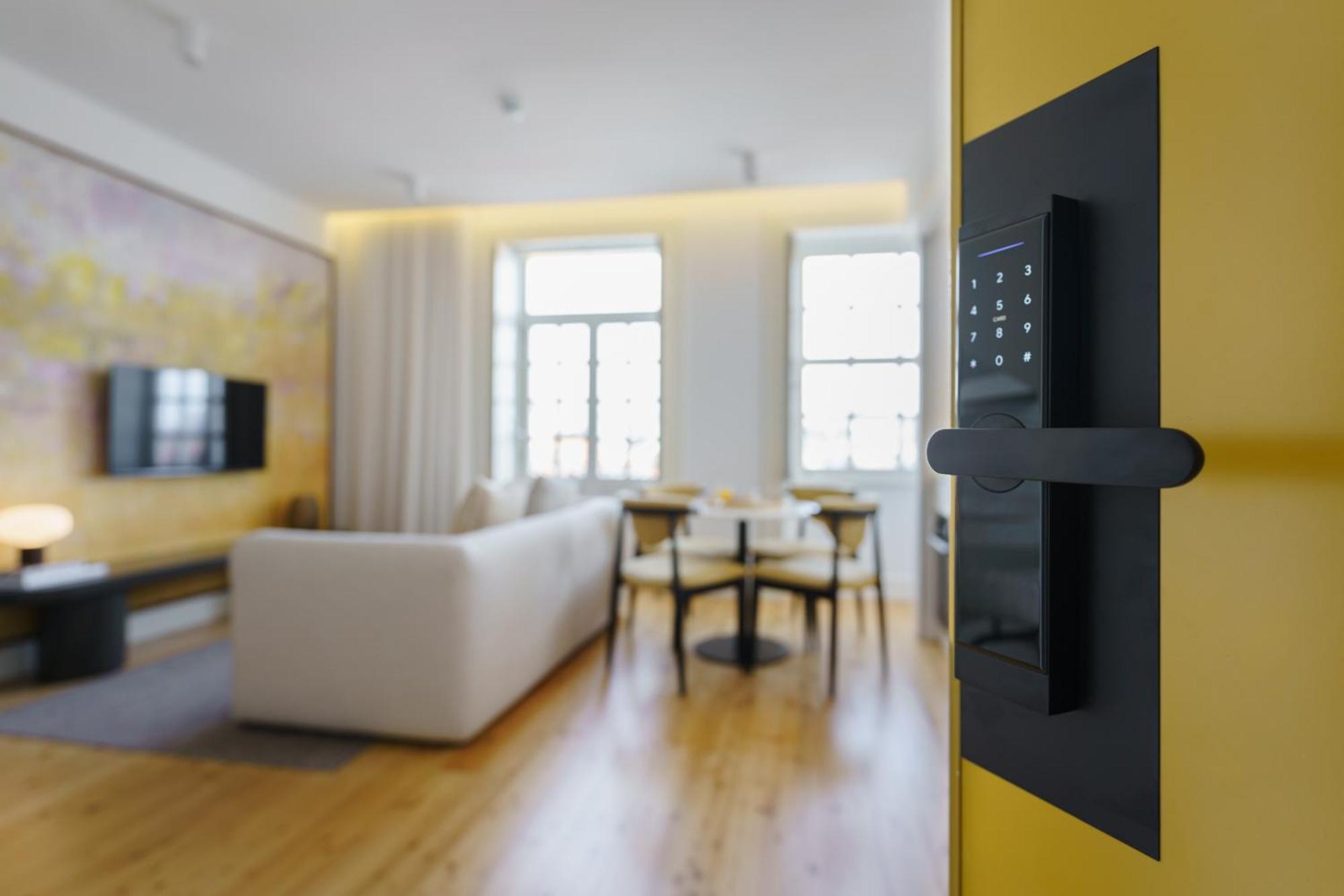 Apartament Feel Porto Clerigos Charm Flats Zewnętrze zdjęcie